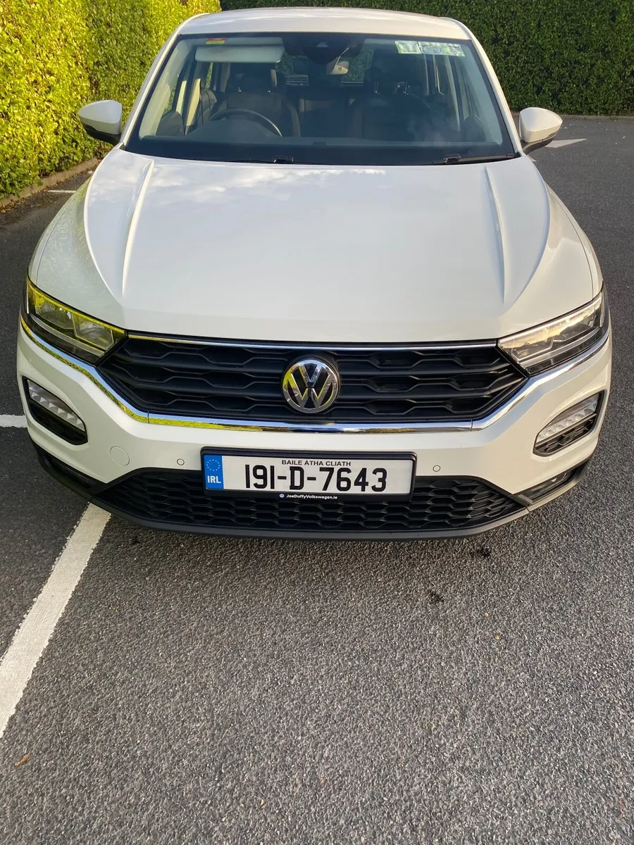 191 Volkswagen T-Roc 1.0   TSI  M6F  115HP  5DR - Image 2