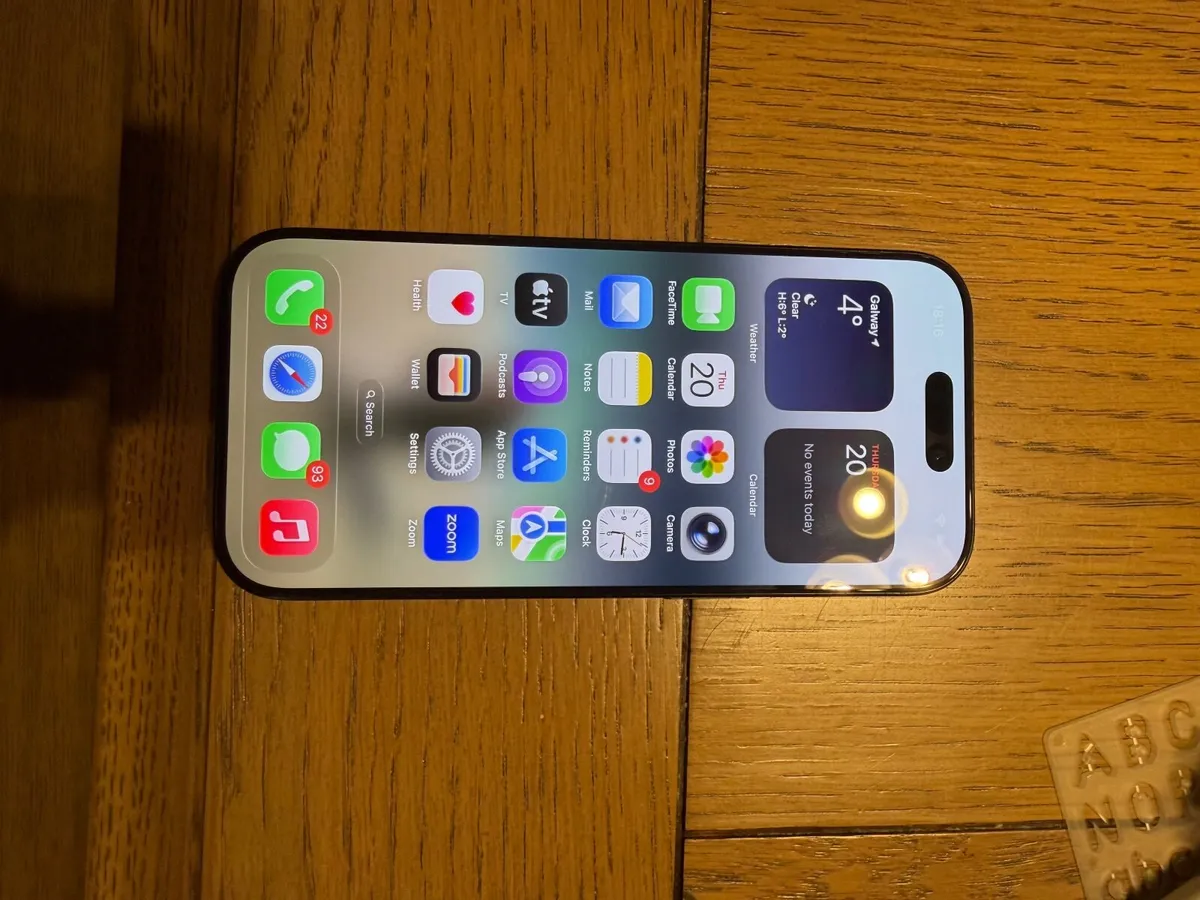 iPhone 16 pro - Image 1