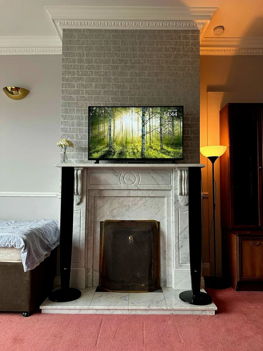 Very large Bedroom to Rent Share Dublin 18 - Image 3