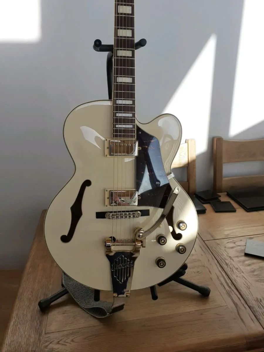 Ibanez guitar - Image 1