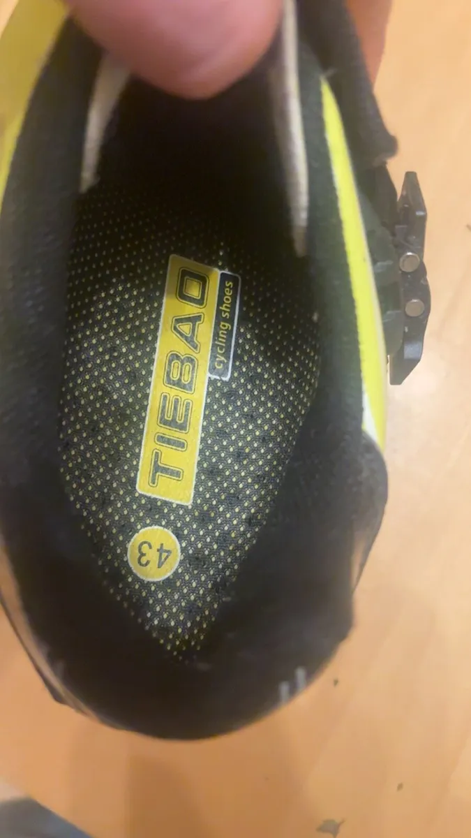 Cycling shoes - Image 4