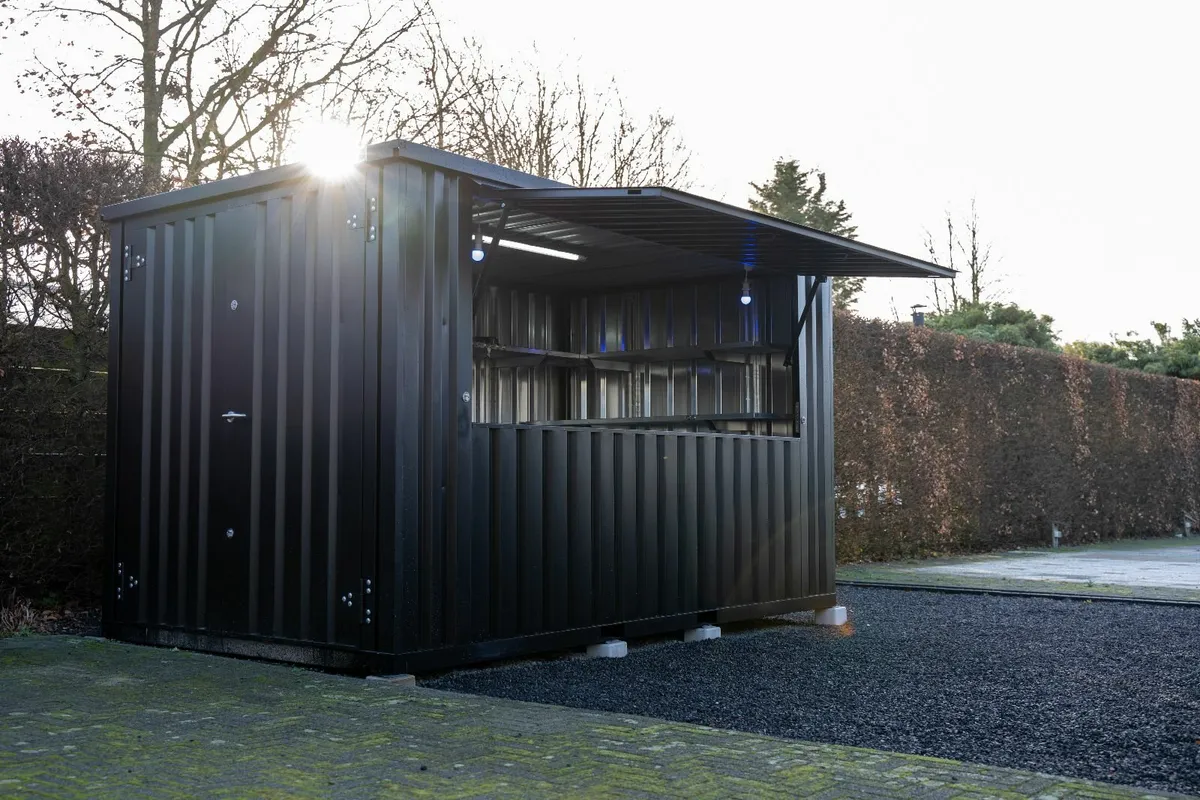 Outdoor Pub Container – Strong & Weatherproof - Image 3