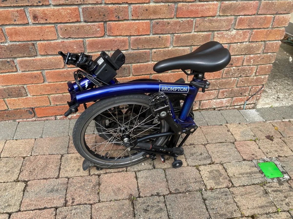 Brompton electric folding bike - Image 4