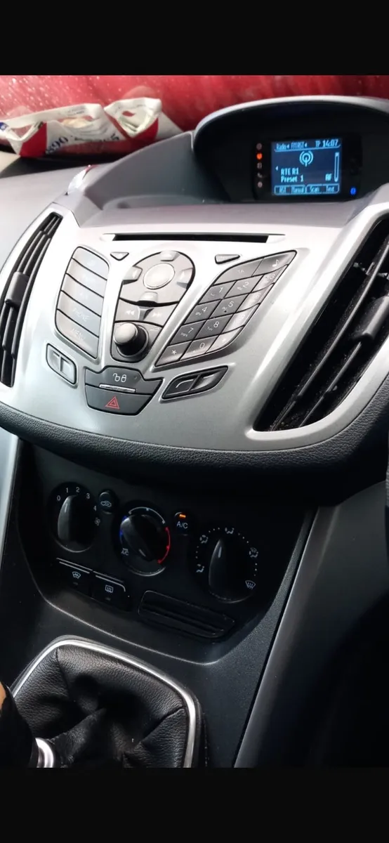 Ford C-Max 2012 - Image 2