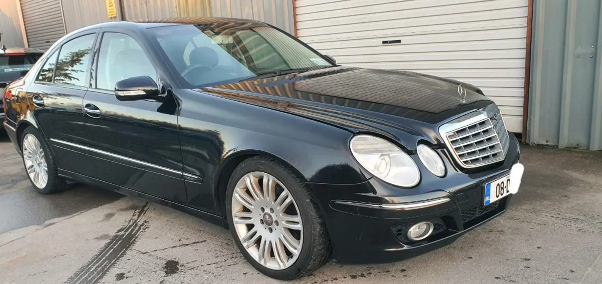 08 MERCEDES E220 KOMPRESSOR - Image 1