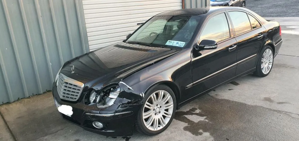 08 MERCEDES E220 KOMPRESSOR - Image 3