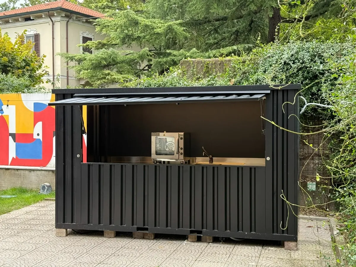 Bar Container with Serving Hatch – Ready to Go - Image 3