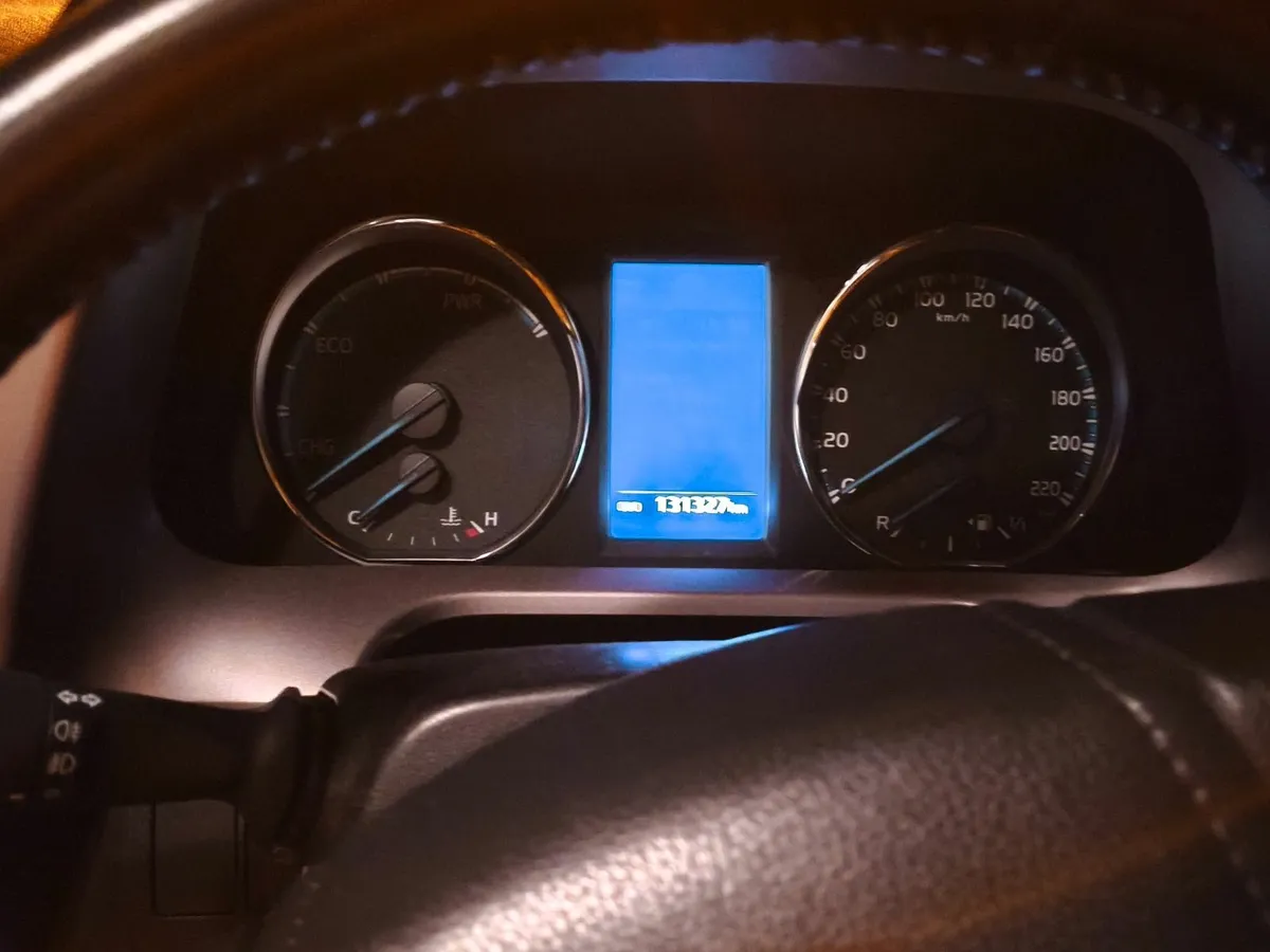Toyota RAV4 2017 - Image 3