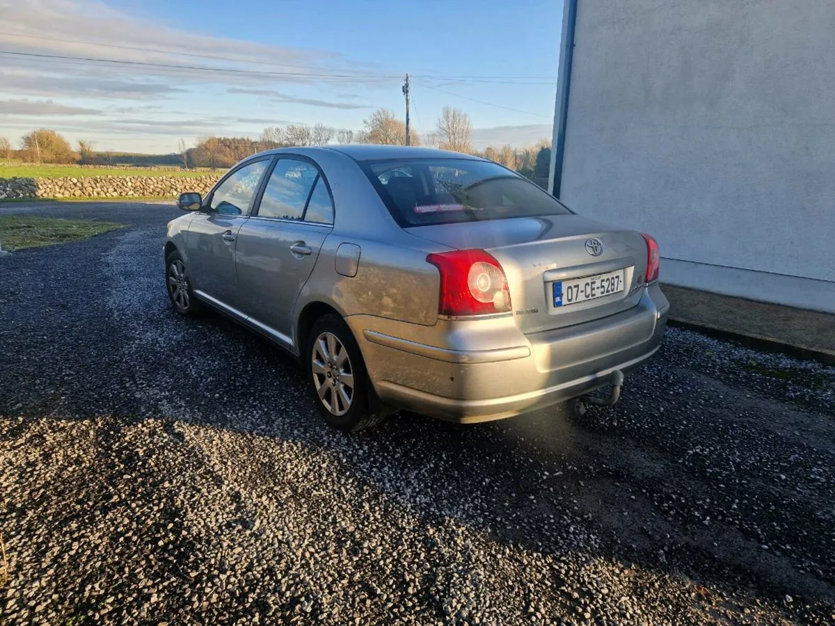 Toyota avensis - Image 3