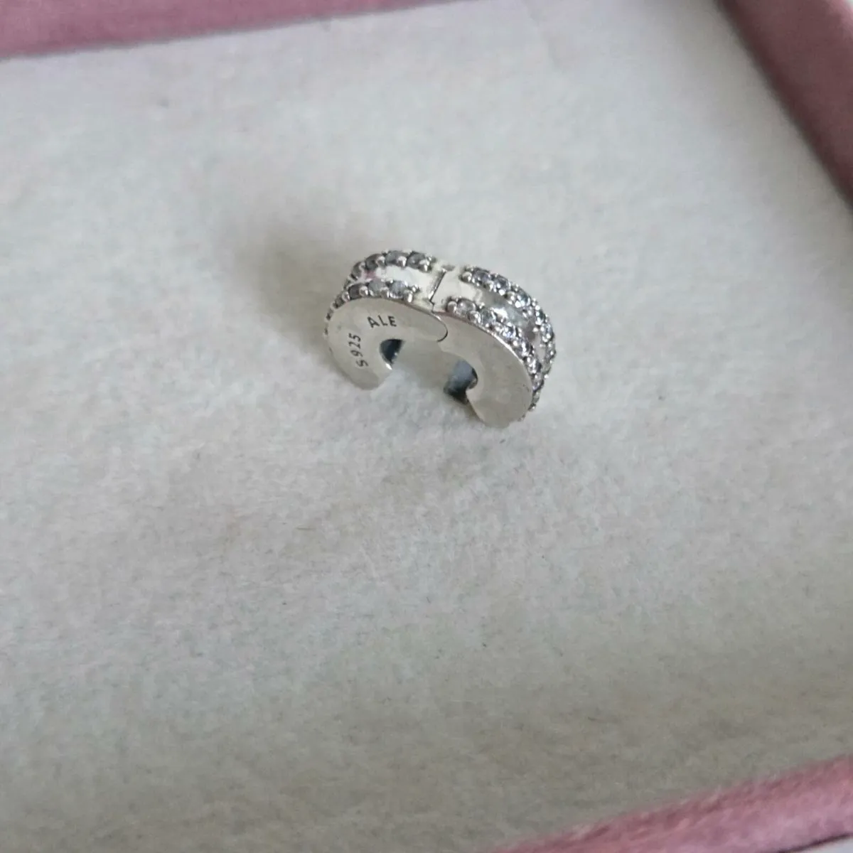 Pandora charm - Image 1