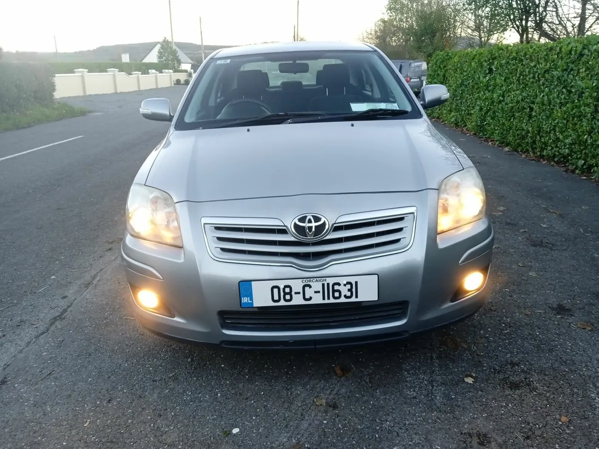 TOYOTA AVENSIS PETROL - Image 4