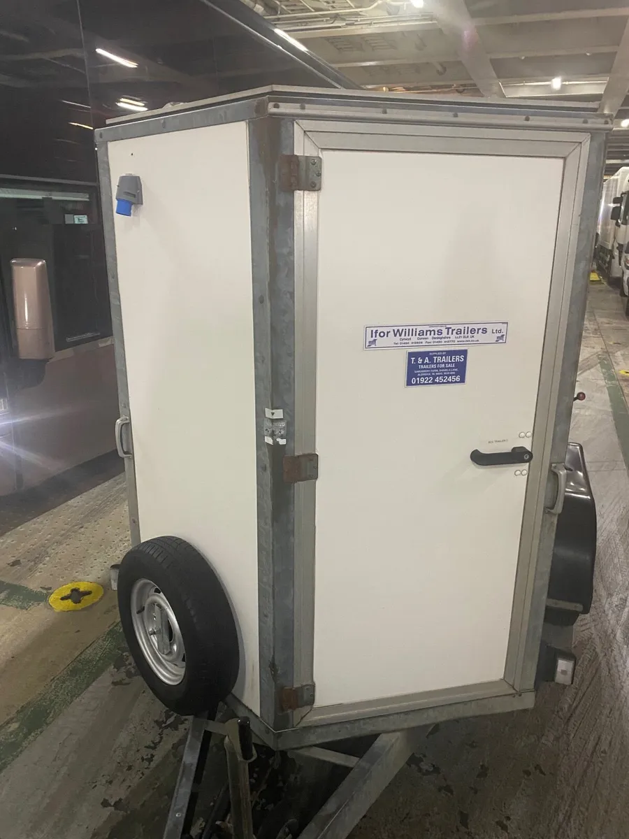 Ifor Williams BV105 10ft Box Van Trailer - Image 4