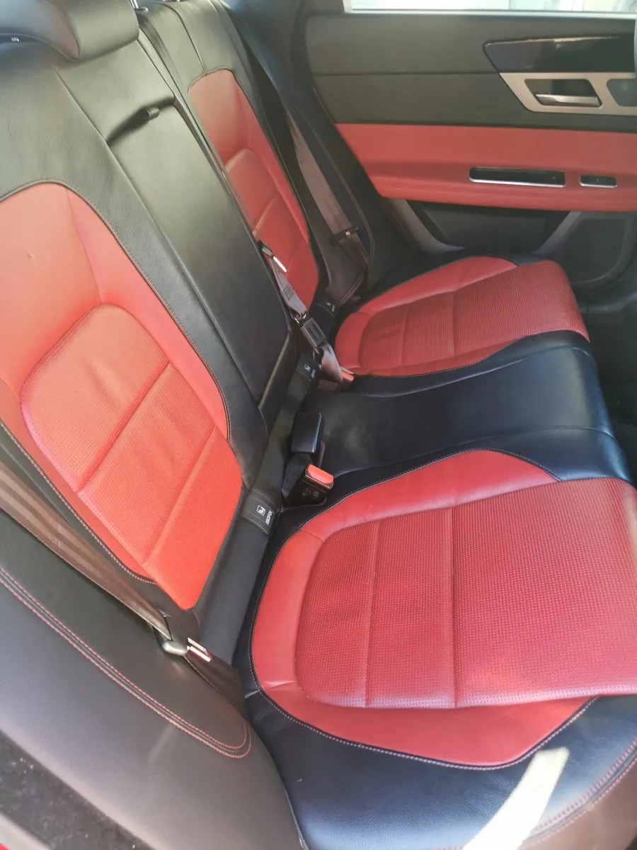 Jaguar XF 2018 - Image 4