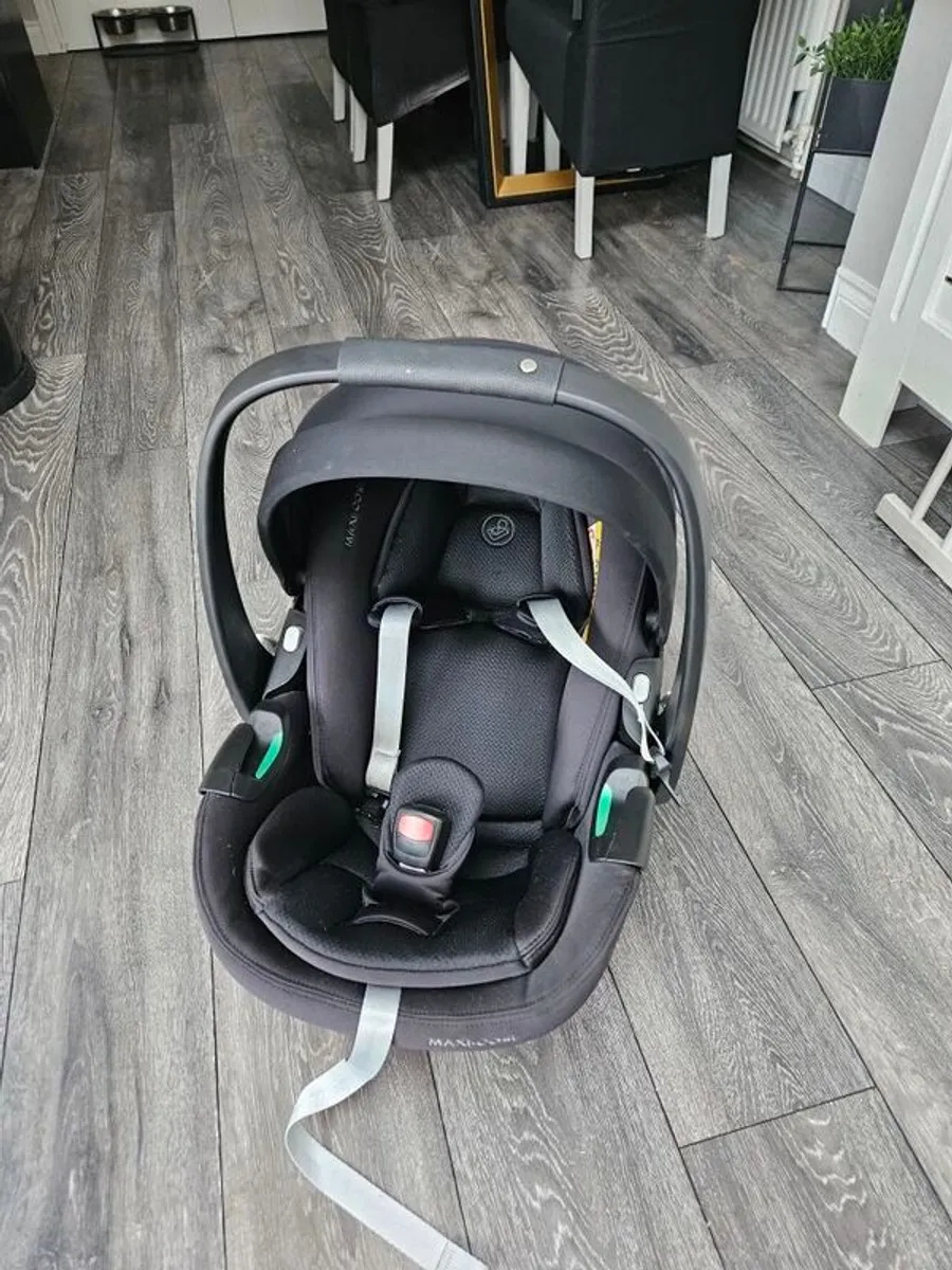 maxi cosi pebble 360 car seat - Image 1