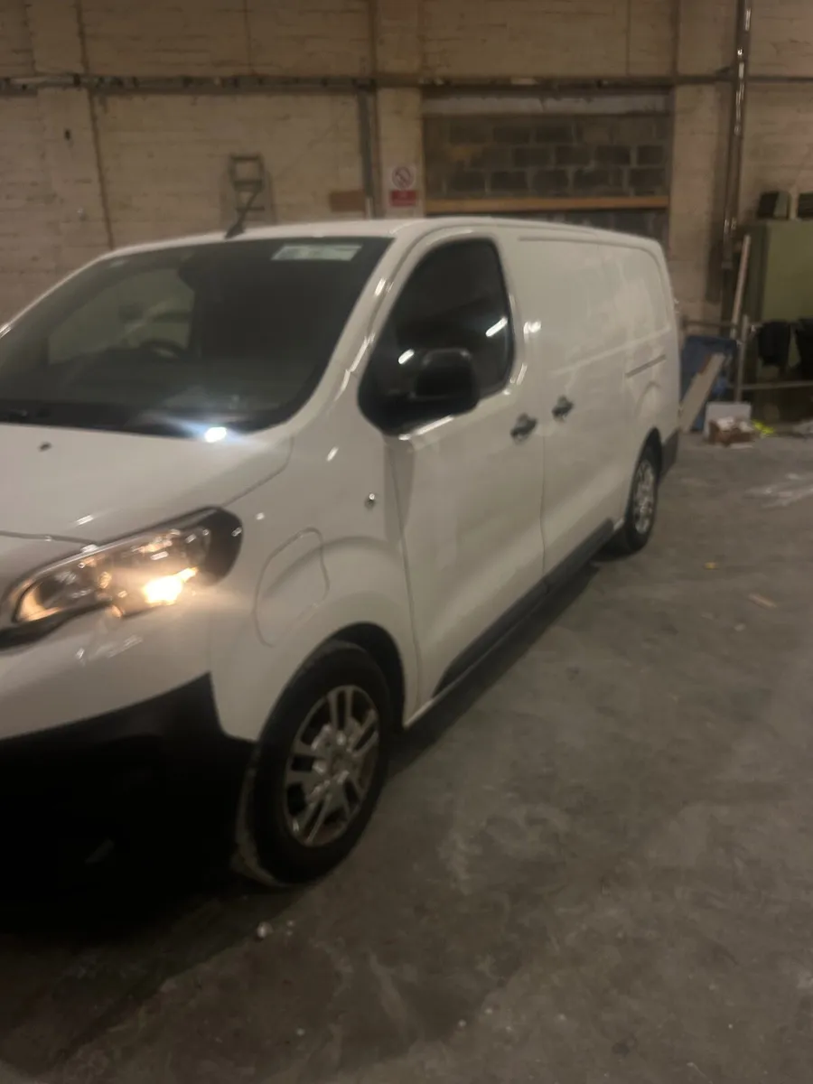 Peugeot Expert 2022 - Image 2