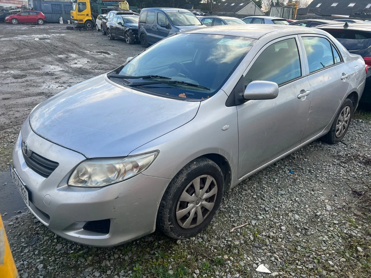 2008 Toyota Corolla 1.4 petrol drive away - Image 3
