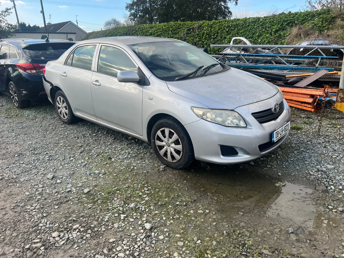 2008 Toyota Corolla 1.4 petrol drive away - Image 1