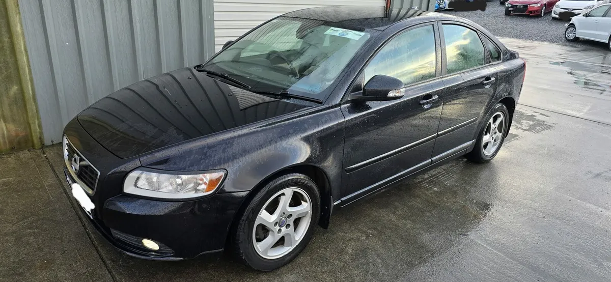 12 VOLVO S40 DIESEL - Image 3