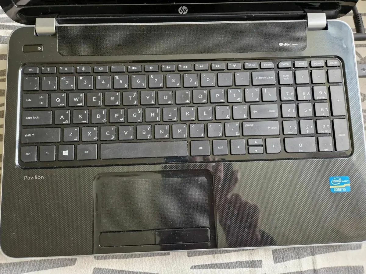 HP Pavilion DV9000 Laptop, Windows 7 Ultimate - Image 3