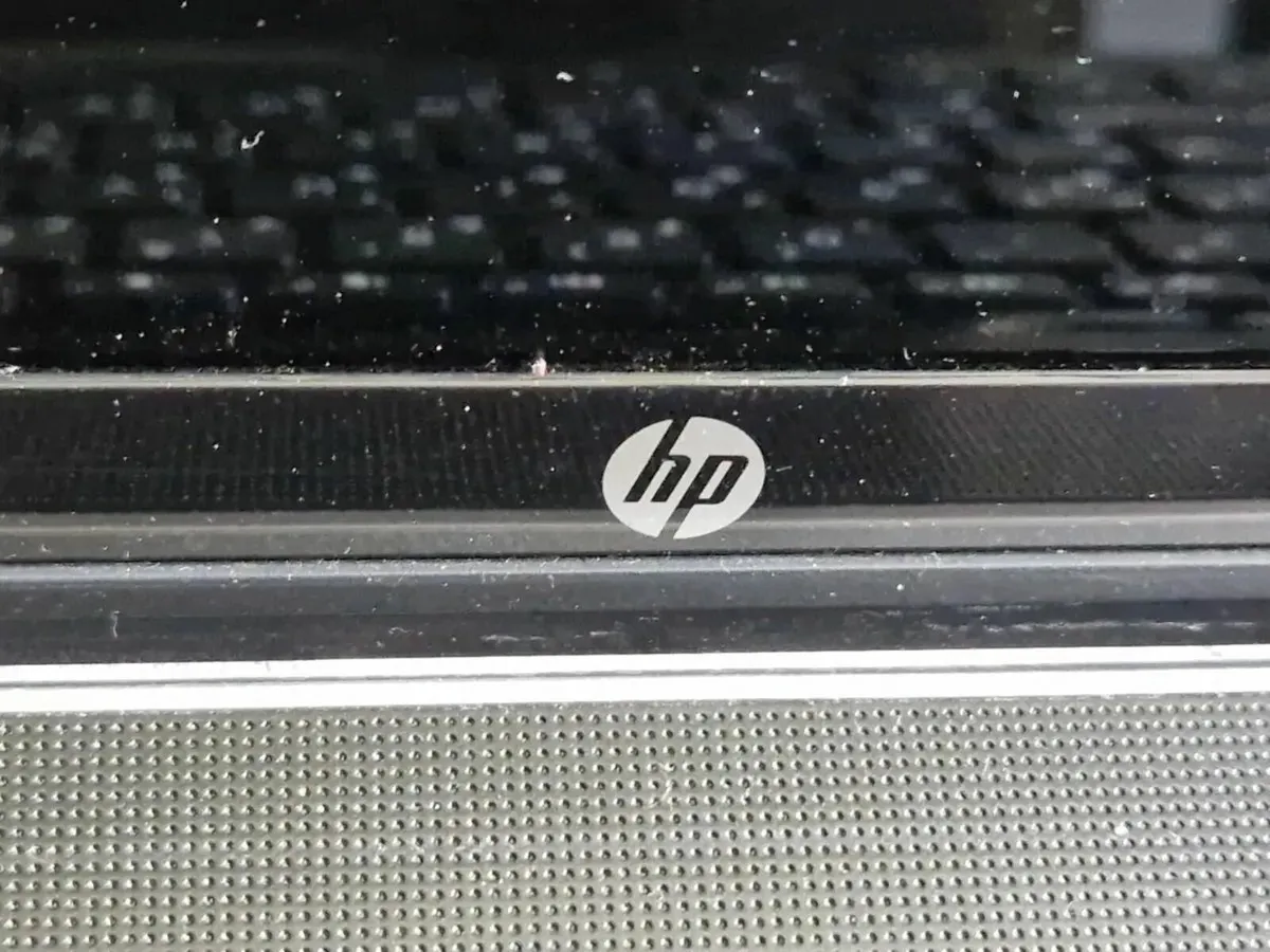 HP Pavilion DV9000 Laptop, Windows 7 Ultimate - Image 4