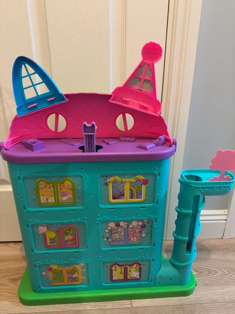 Gabby’s Dollhouse Celebration - Image 4