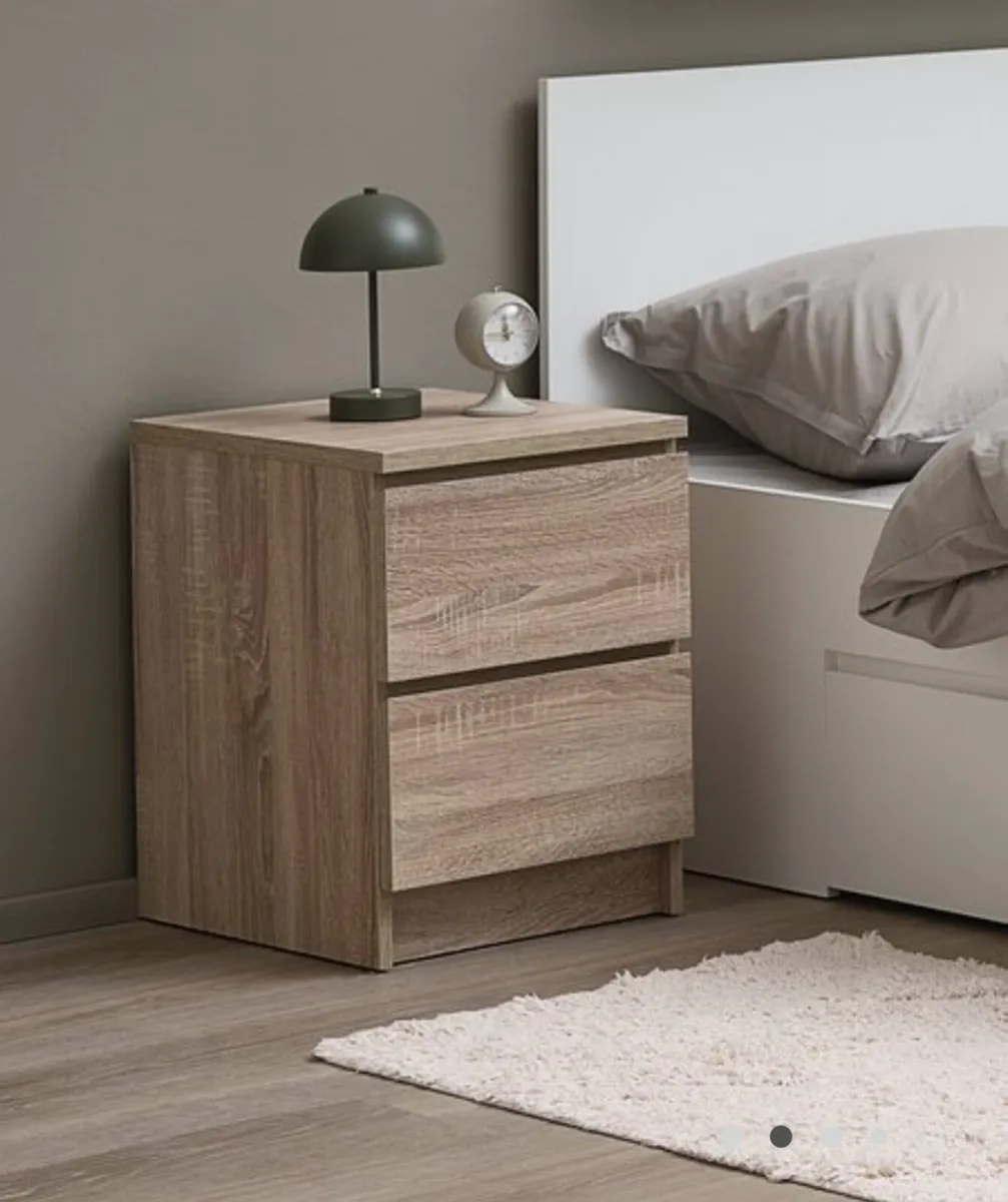 Bedroom drawers and bedside lockers - Image 1