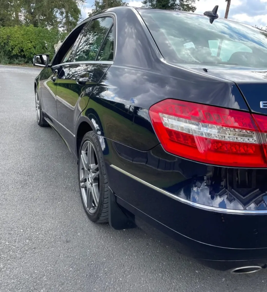 Mercedes Benz E350 - Image 3