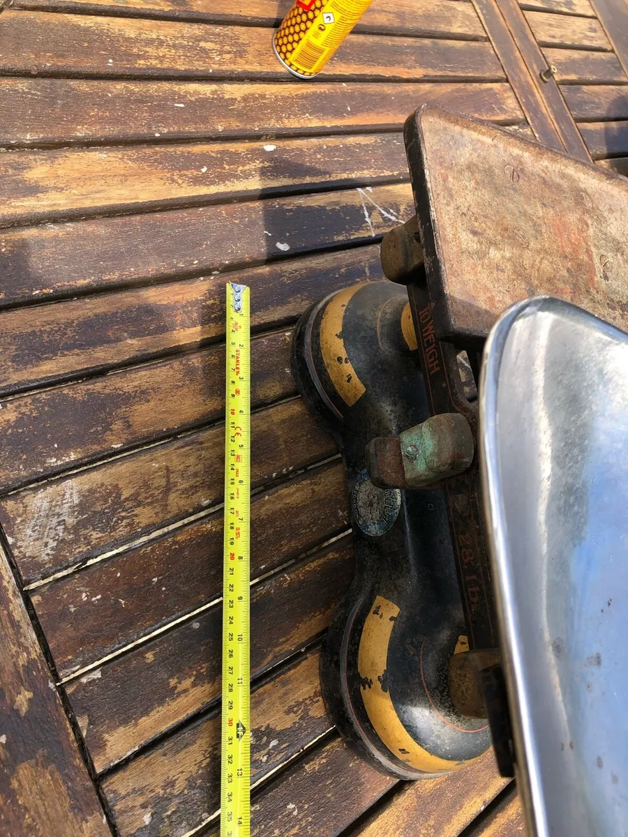 Antique Weighing Scale - Image 4