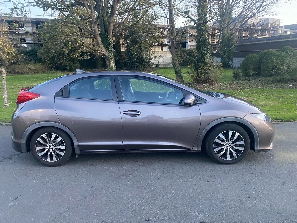 Honda Civic - Image 2