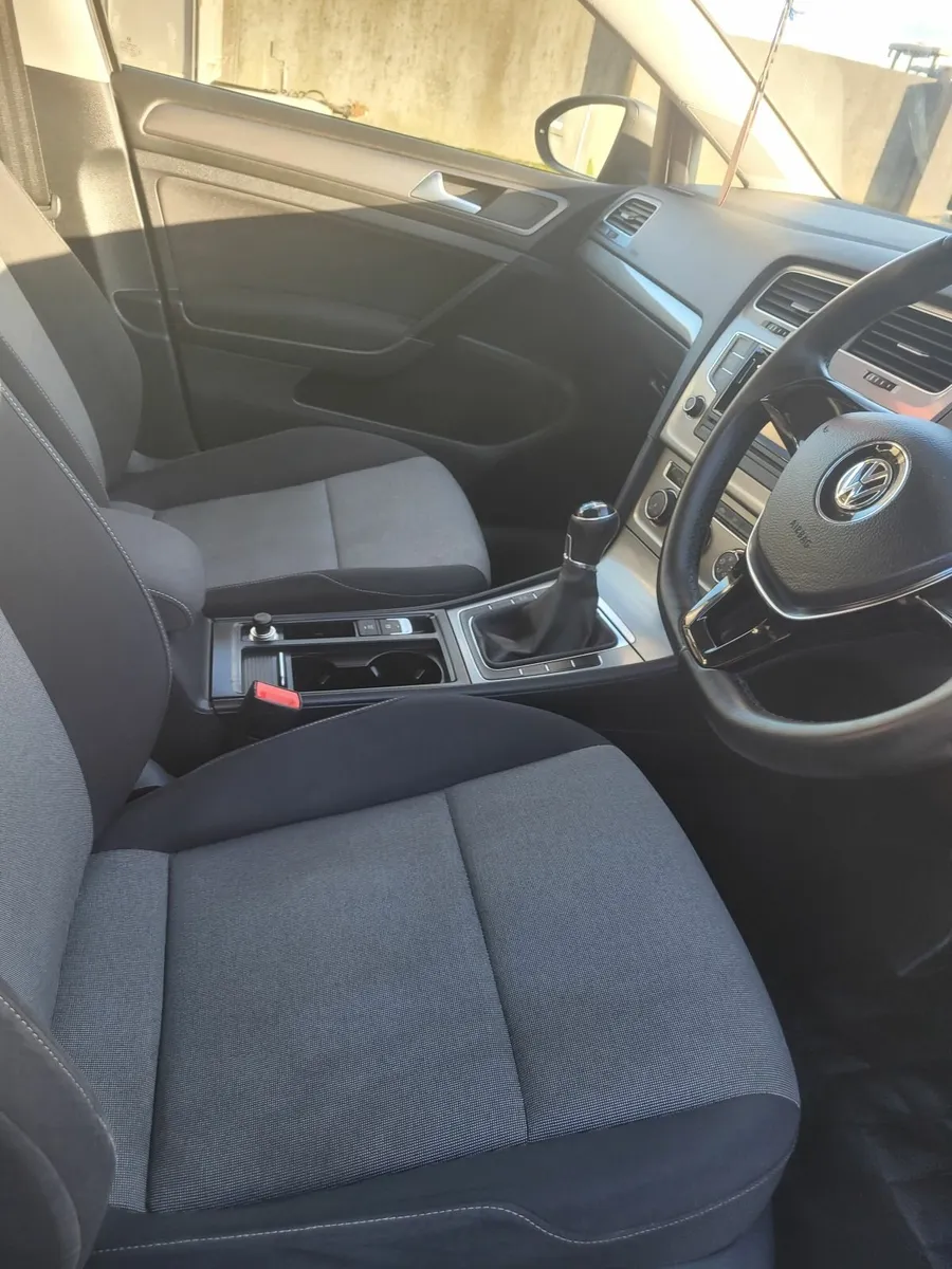 Volkswagen Golf 2014 - Image 3