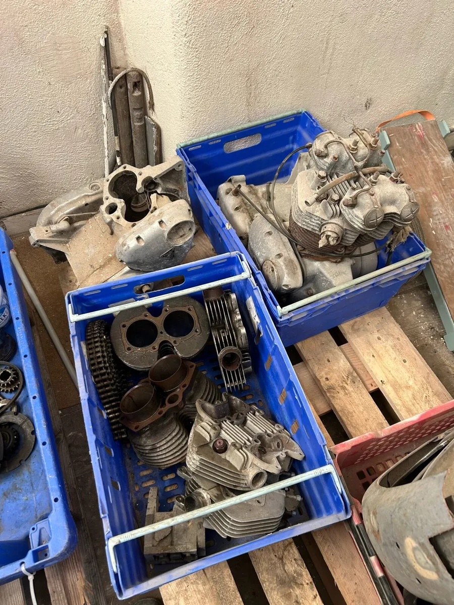 Triumph 650 - Image 2