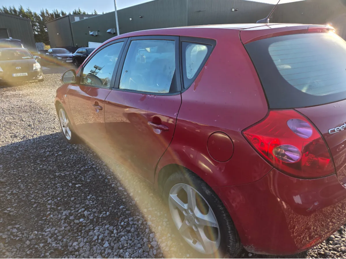 Kia Ceed 1.4 EX 5DR - Image 2