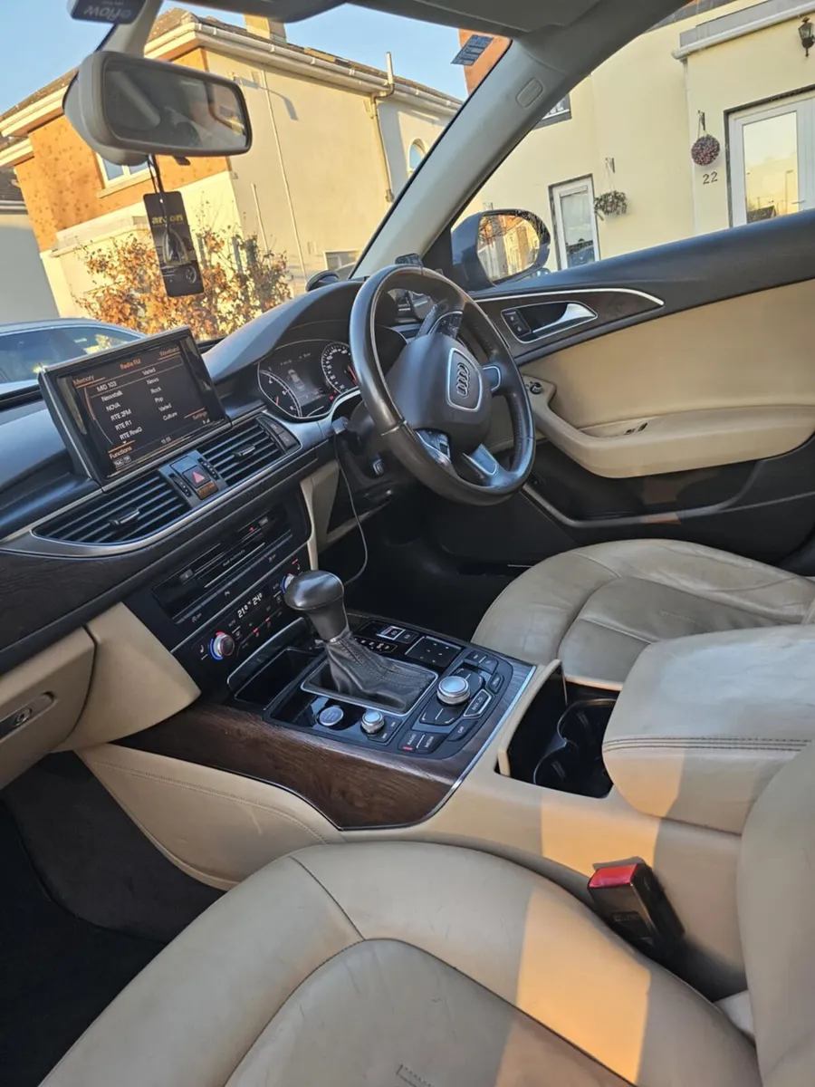 Audi A6 - Image 2