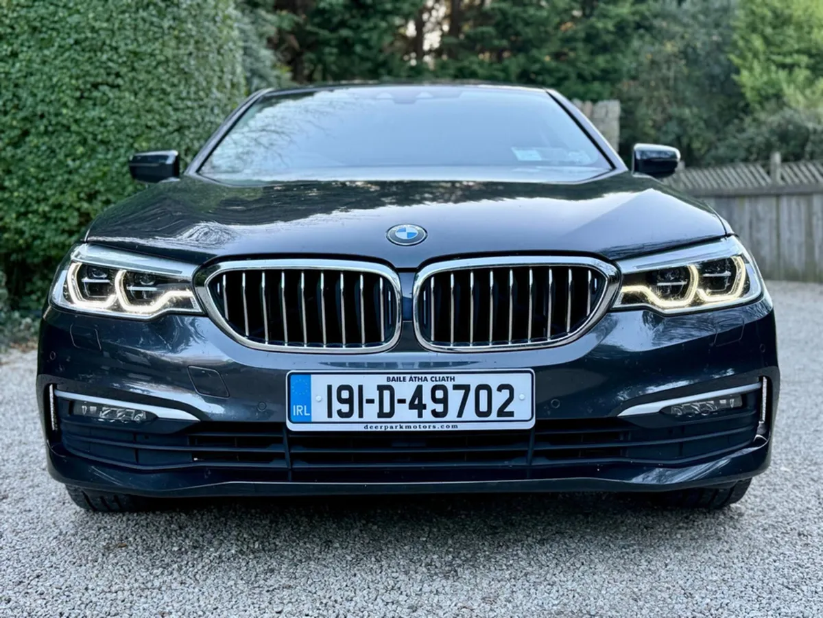 BMW 5-Series 530E - Image 3