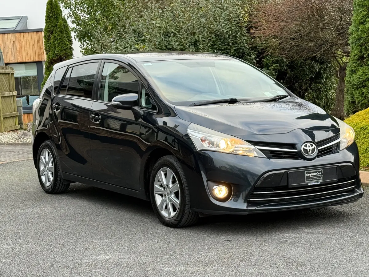 *7 Seater* 151 Toyota Verso! - Image 1