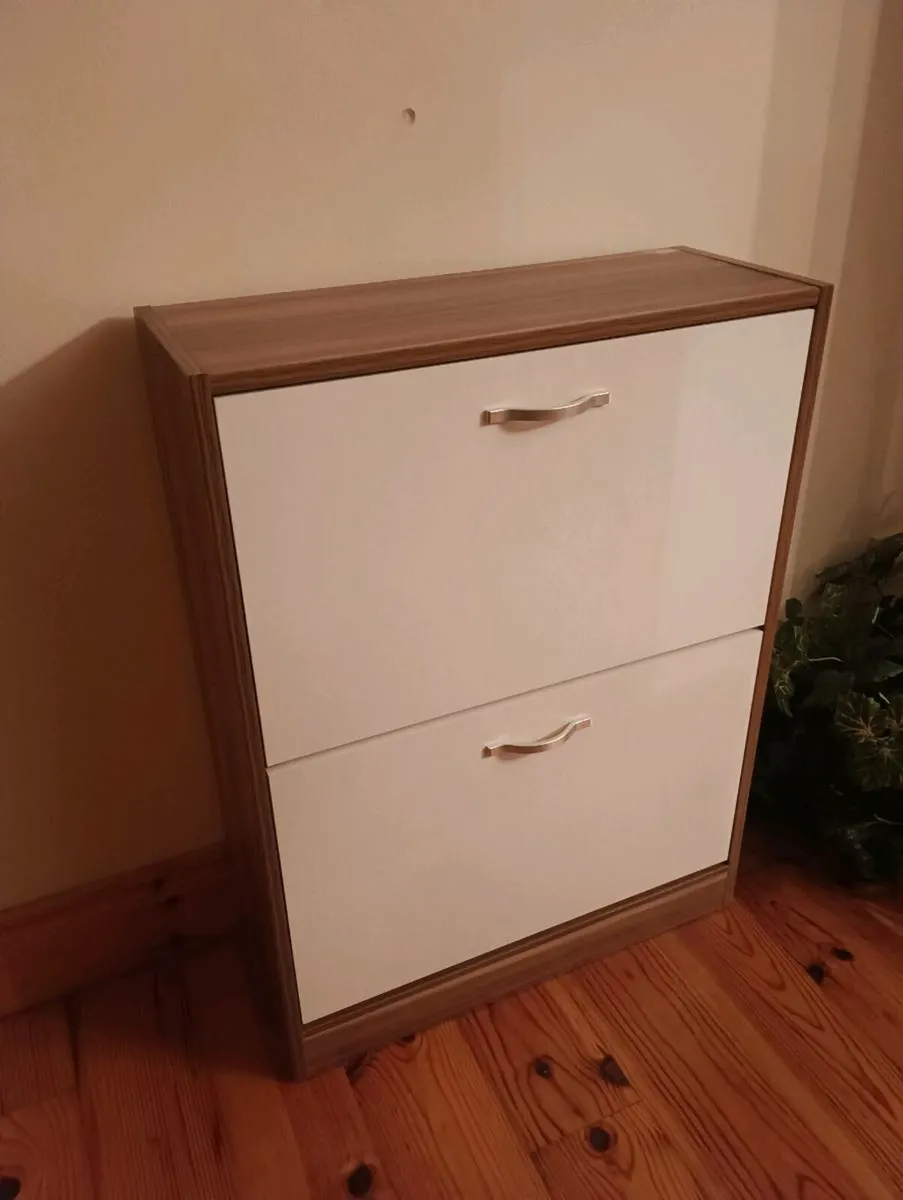 Lovely shoe storage unit,as new 35 Euro - Image 1