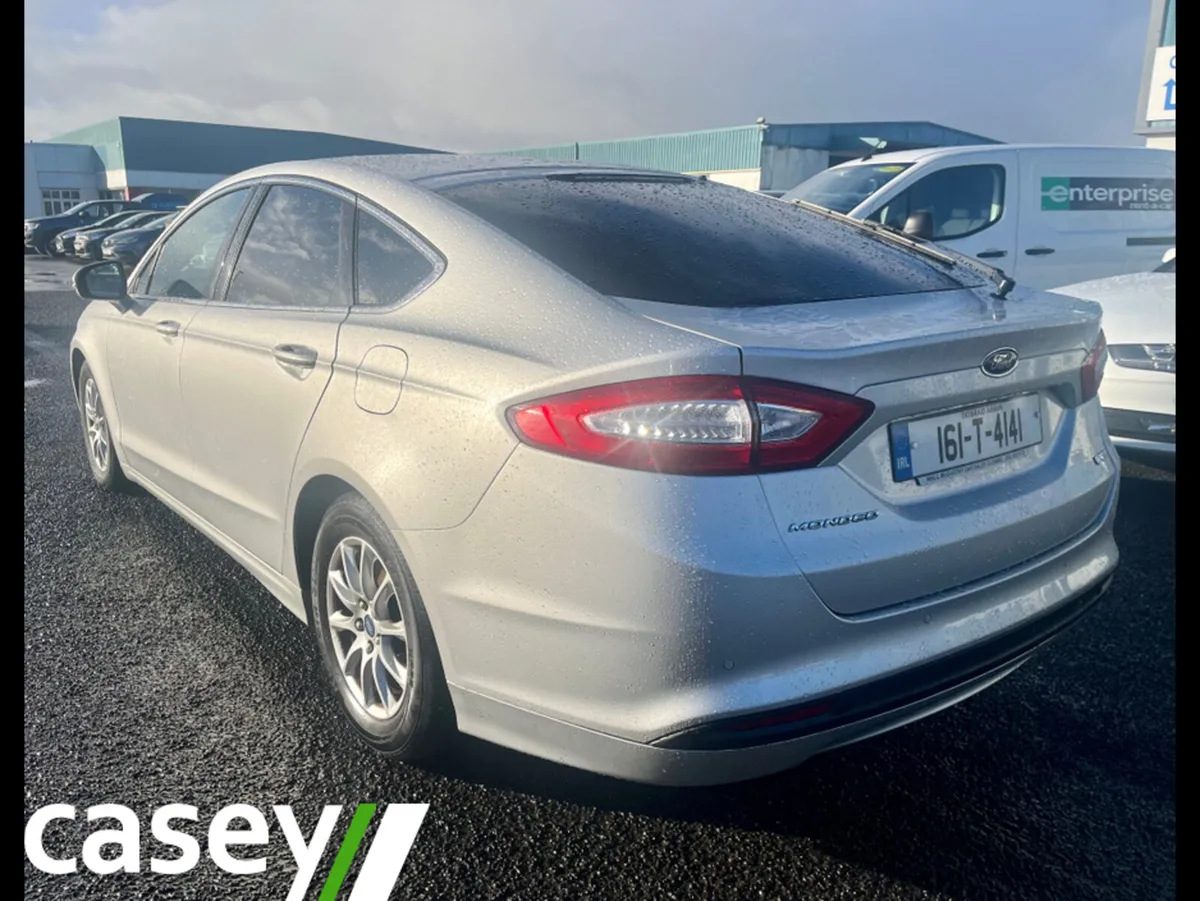 Ford Mondeo 1.5 TDCI ZETEC ECONETIC 120PS 5DR - Image 4