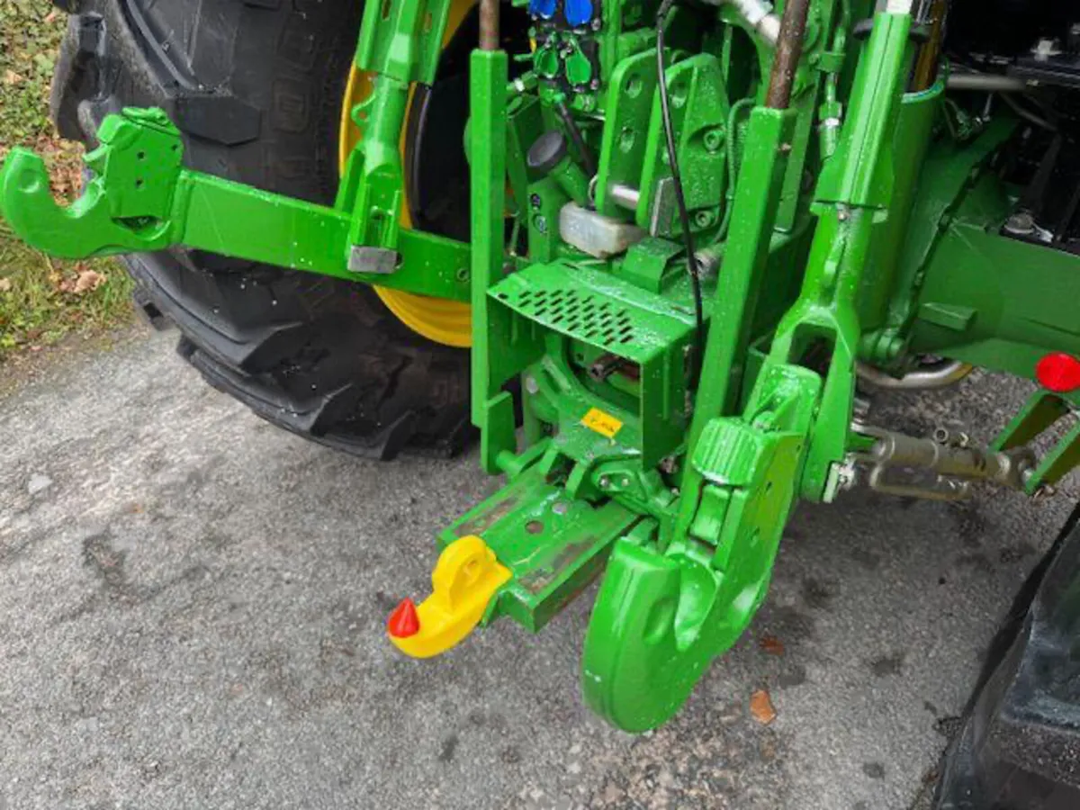 232 John Deere 6120R& John Deere 623R Loadee - Image 4