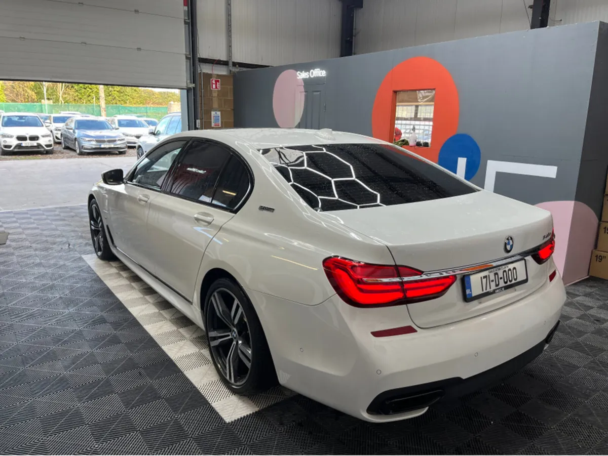 BMW 7-Series 2017 BMW 7 SERIES 740E M-SPORT 2.0L H - Image 4