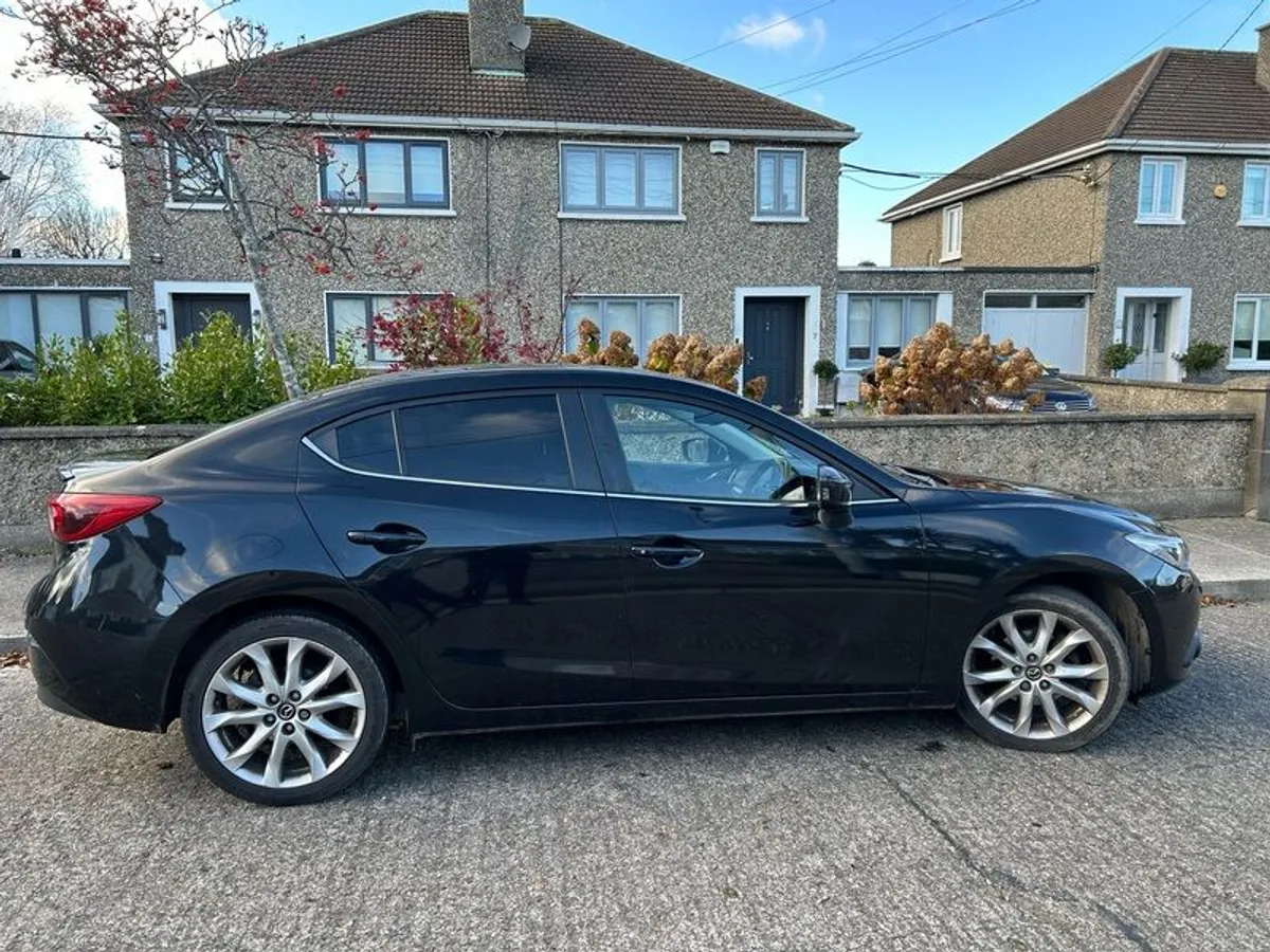 2015 Mazda 3 2.0 Skyactiv-g Sport Nav Auto Saloon - Image 1