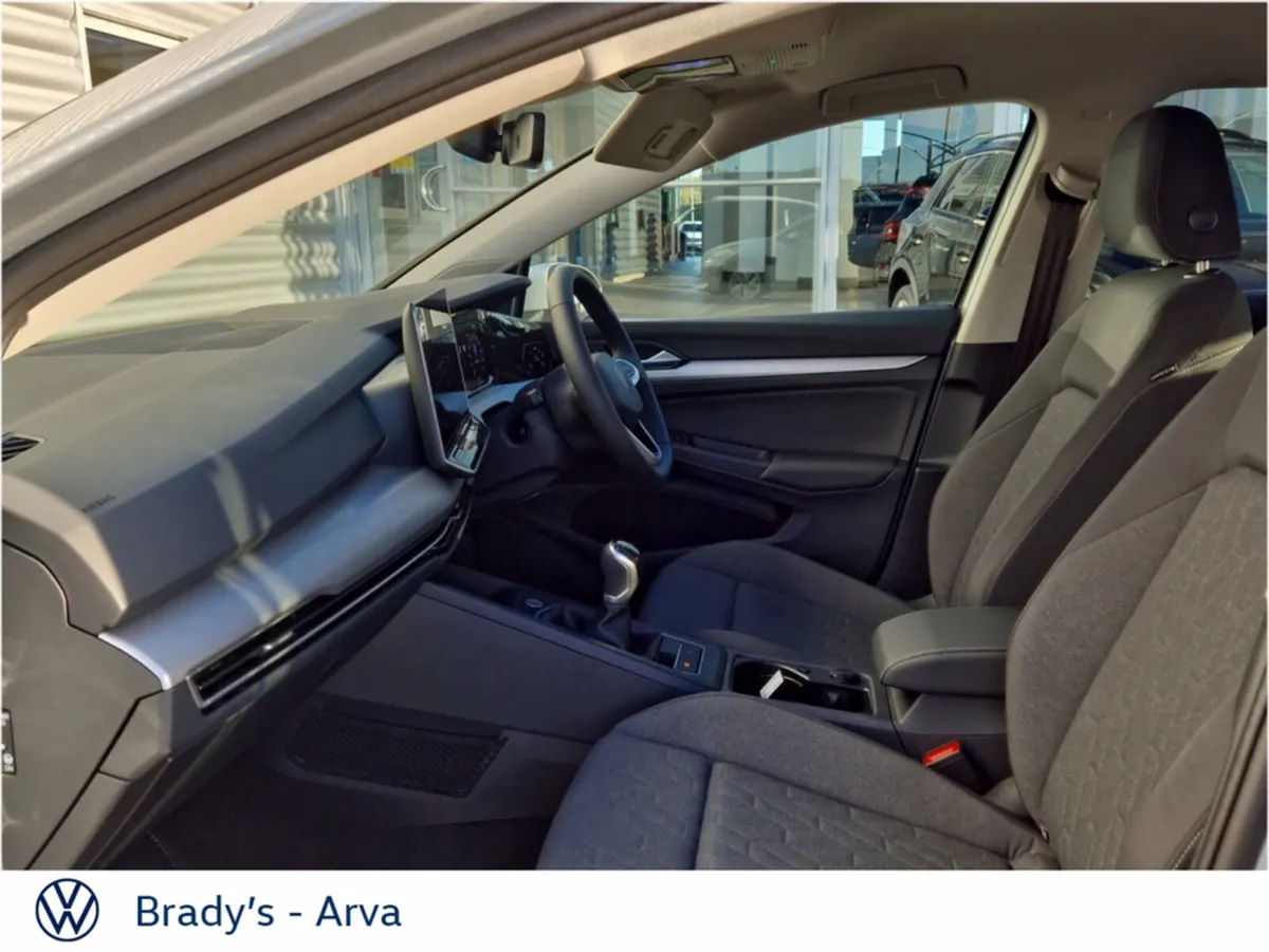 Volkswagen Golf EDITION 75 2.0 TDI 116BHP - Image 4