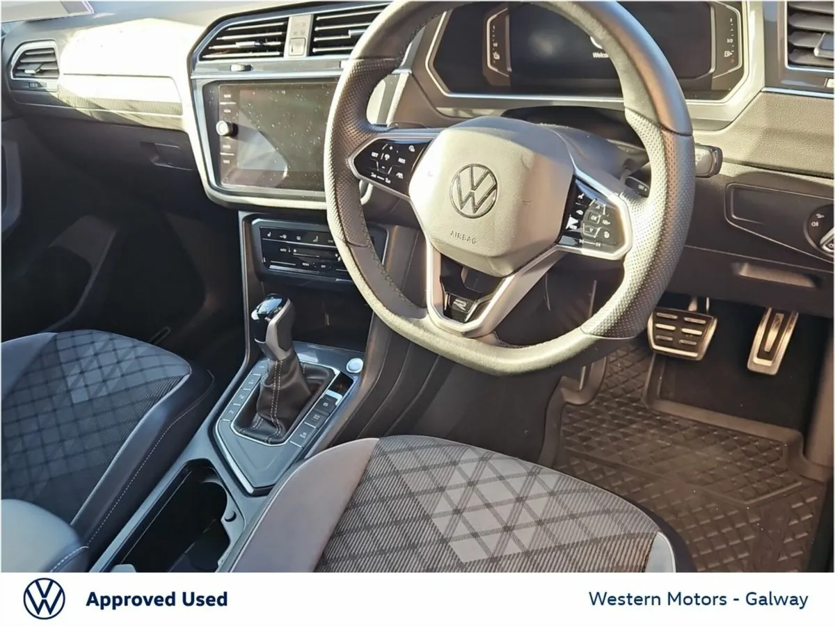 Volkswagen Tiguan BLACK FRIDAY SPECIAL, SOLD AT CO - Image 4