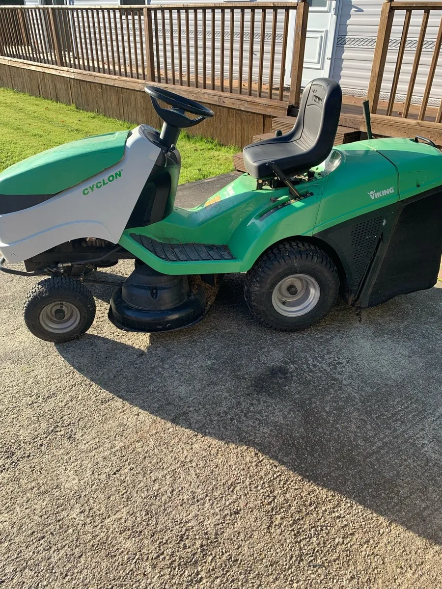 Viking mower - Image 1