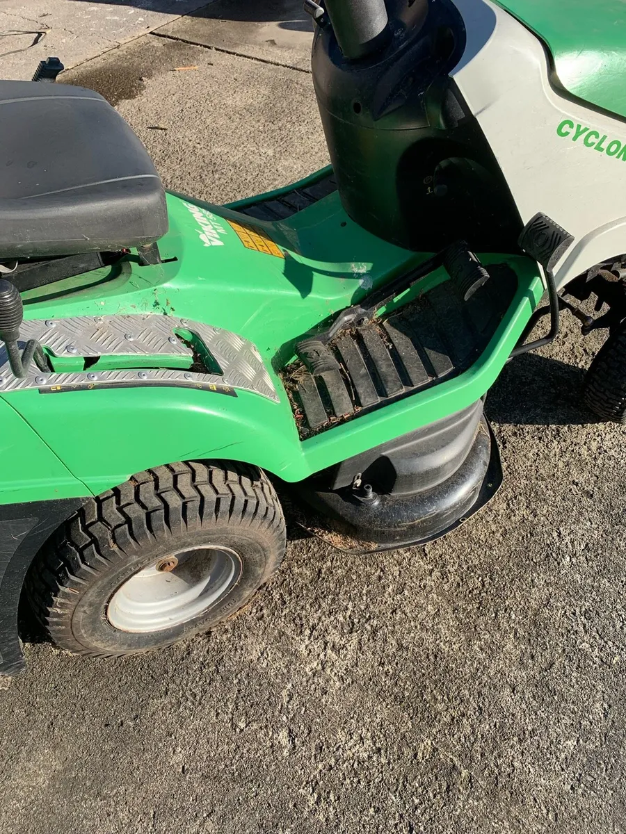 Viking mower - Image 4