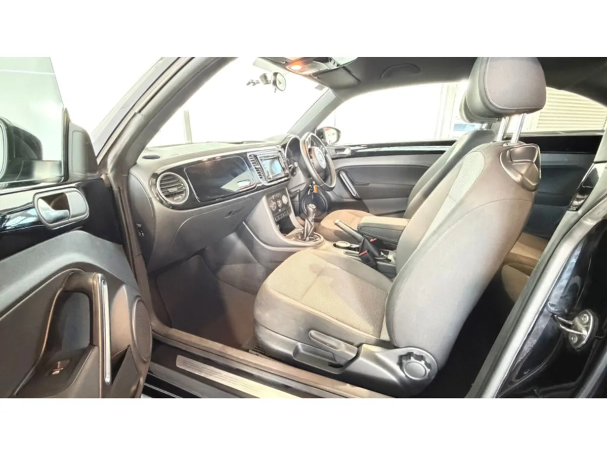 Volkswagen Beetle 2.0 TDI DESIGN 140PS 3DR - Image 4