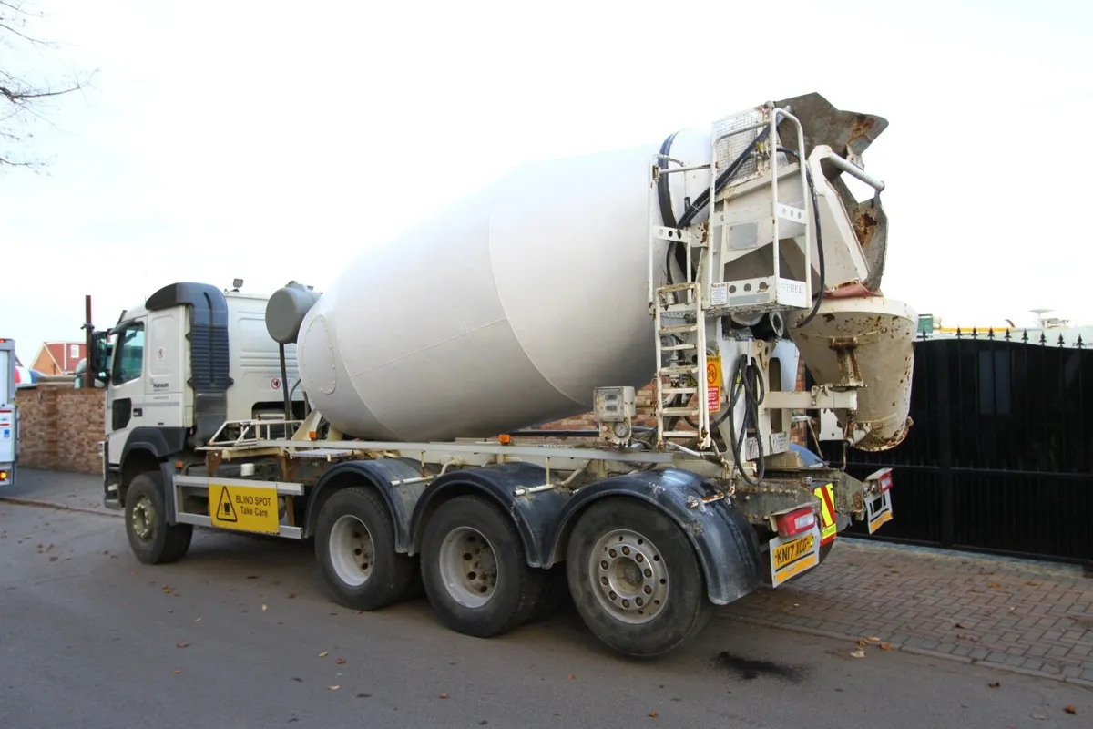 VOLVO FM MIXER ( 2017 ) - Image 2