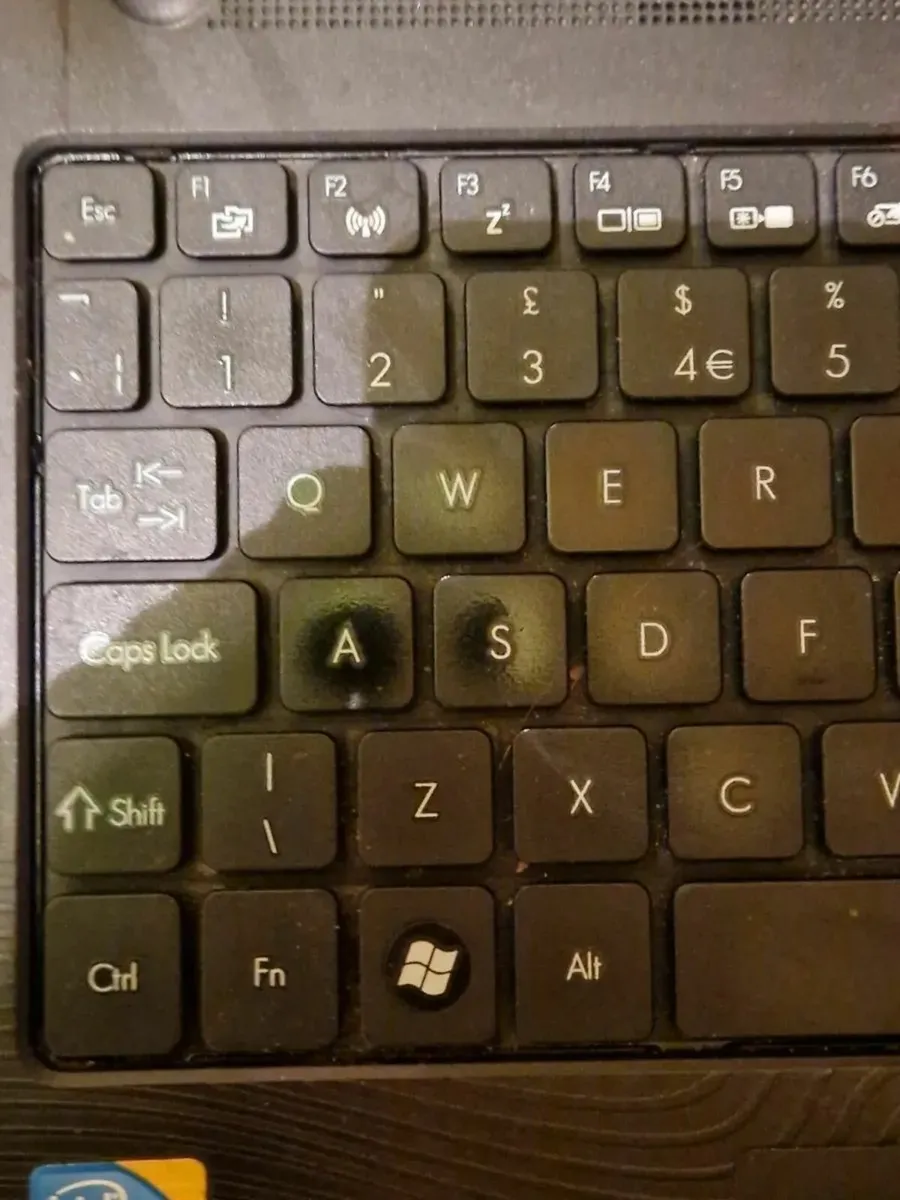 Packard Bell 15.6 Laptop, Model PEW91, 6GB, 500GB - Image 3