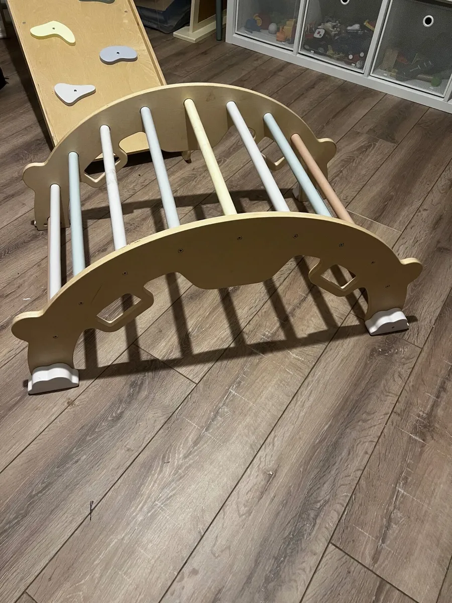 Climbing arch/see-saw and wall/slide - Image 3