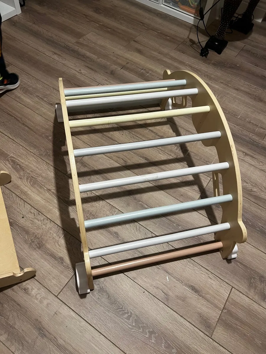 Climbing arch/see-saw and wall/slide - Image 4