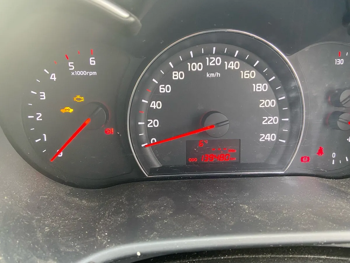 Kia Sorento. - Image 4